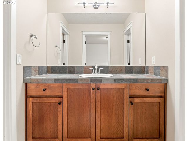29101 Sw VILLEBOIS Dr, Wilsonville, OR 97070