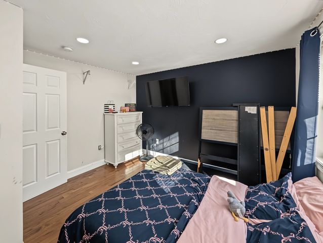 34 Conservation Dr, Douglas, MA 01516