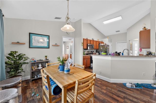 2206 24th TER, Cape Coral, FL 33909
