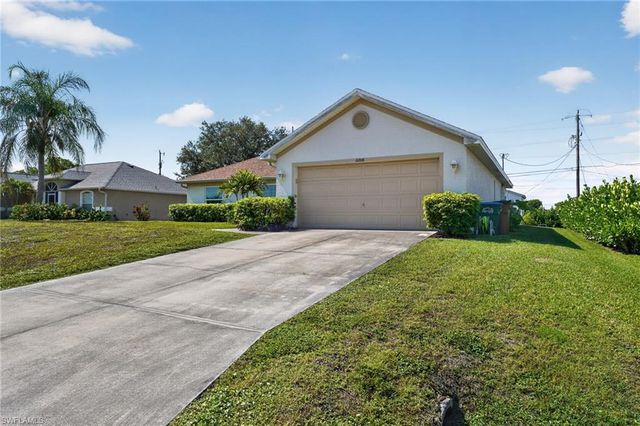 2206 24th TER, Cape Coral, FL 33909