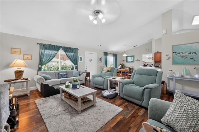 2206 24th TER, Cape Coral, FL 33909