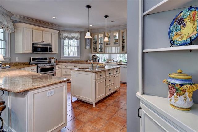151 Fords Colony DR, Williamsburg, VA 23188