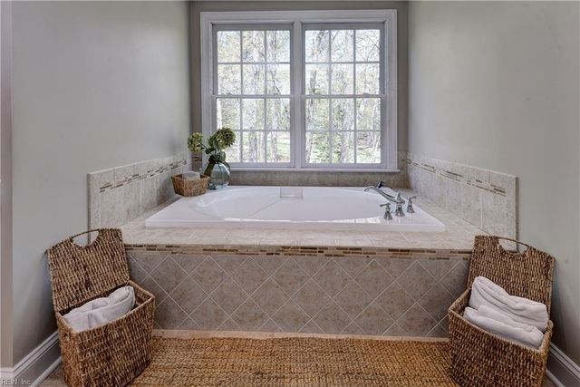 151 Fords Colony DR, Williamsburg, VA 23188