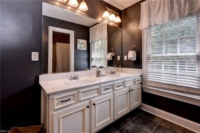 151 Fords Colony DR, Williamsburg, VA 23188
