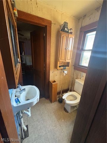 437 Warwick Avenue, Zanesville, OH 43701