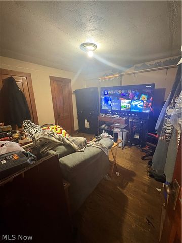 437 Warwick Avenue, Zanesville, OH 43701