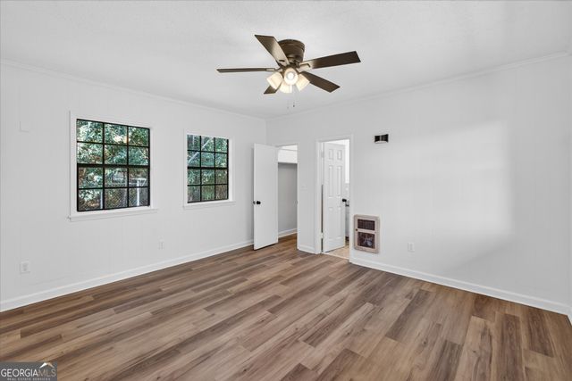 370 S 6th Street, Jesup, GA 31545