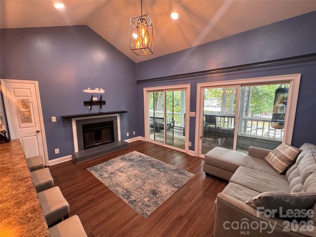 209 Northwest Drive, Davidson, NC 28036
