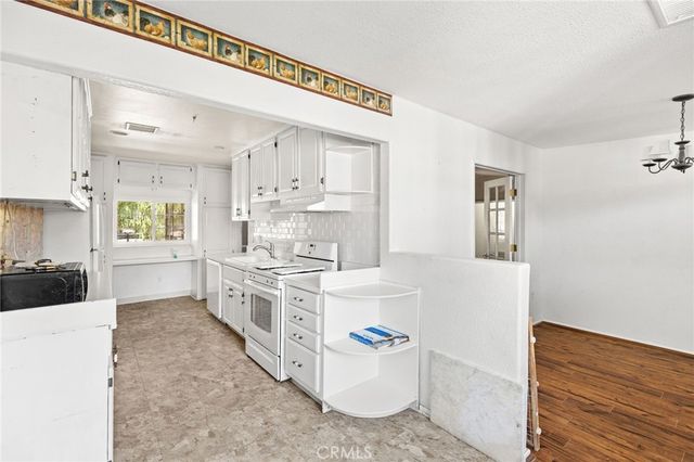 201 Monte Vista, Hemet, CA 92544