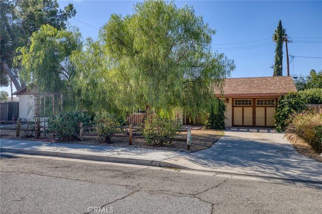 201 Monte Vista, Hemet, CA 92544