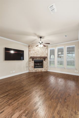 4366 Vineyard Creek Drive, Grapevine, TX 76051