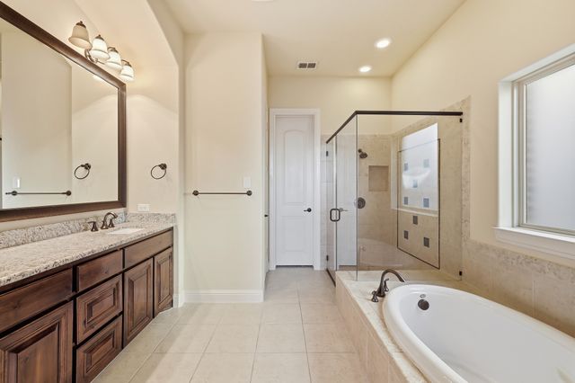 4366 Vineyard Creek Drive, Grapevine, TX 76051