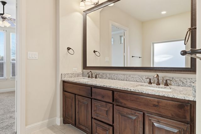 4366 Vineyard Creek Drive, Grapevine, TX 76051