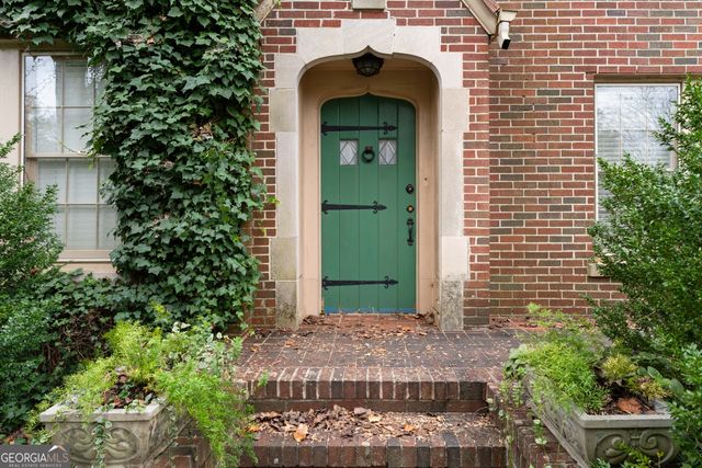 1080 Clifton Road NE, Atlanta, GA 30307