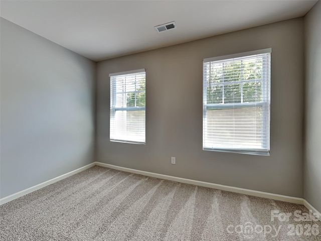 9425 Hartington Place, Charlotte, NC 28269