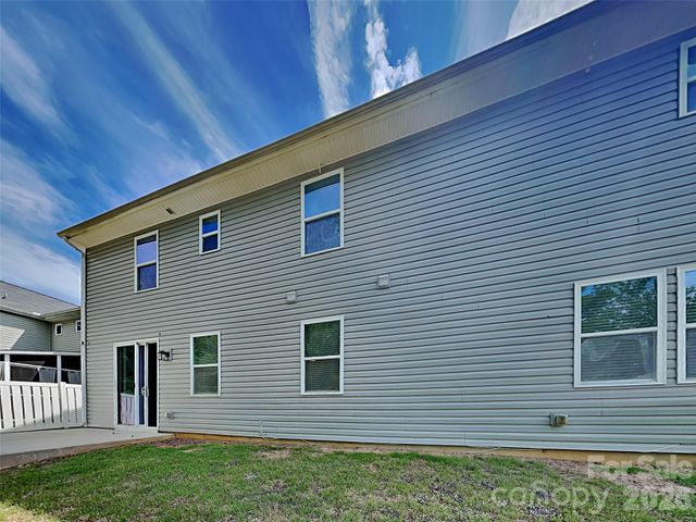 9425 Hartington Place, Charlotte, NC 28269