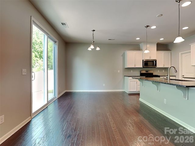 9425 Hartington Place, Charlotte, NC 28269