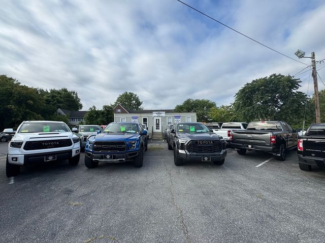 639 Rogers St, Lowell, MA 01852