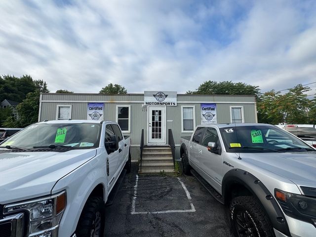 639 Rogers St, Lowell, MA 01852