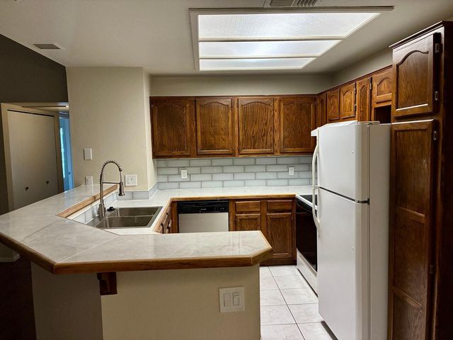 11666 N 28th Drive Unit 287, Phoenix, AZ 85029