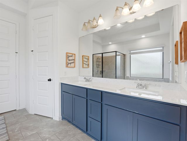 137 Night Bloom PATH, Liberty Hill, TX 78642