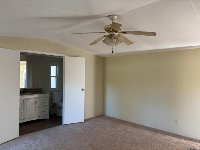 24510 La 42 Hwy, Holden, LA 70744