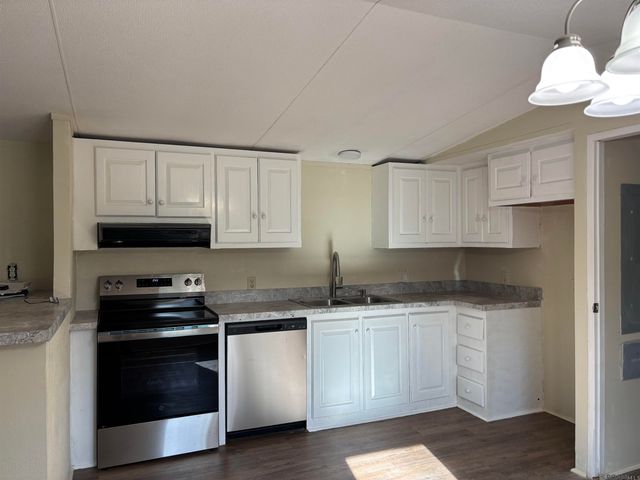 24510 La 42 Hwy, Holden, LA 70744