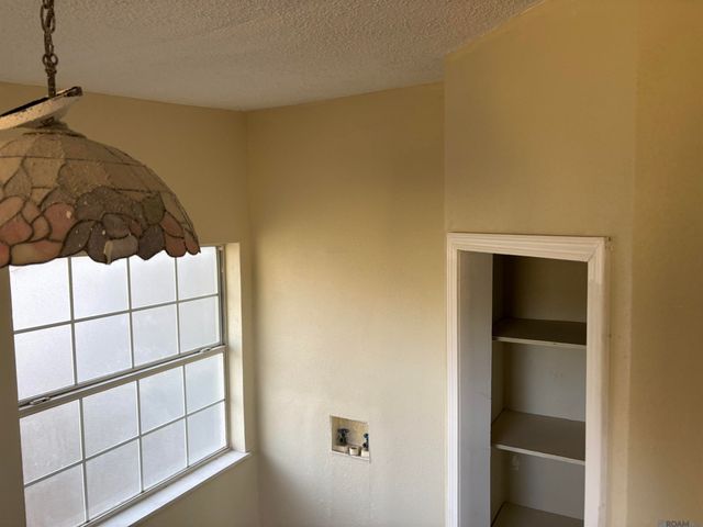 24510 La 42 Hwy, Holden, LA 70744