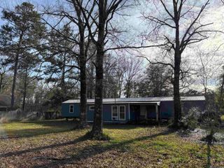 24510 La 42 Hwy, Holden, LA 70744