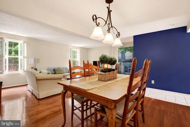 77 DORCHESTER CIR, Marlton, NJ 08053