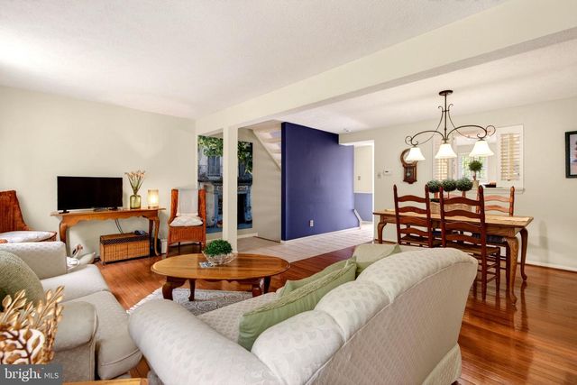 77 DORCHESTER CIR, Marlton, NJ 08053