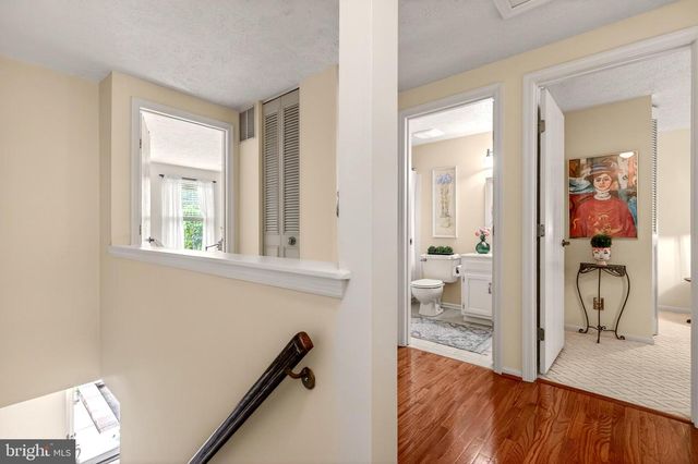 77 DORCHESTER CIR, Marlton, NJ 08053