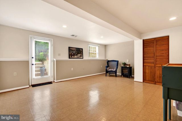 77 DORCHESTER CIR, Marlton, NJ 08053