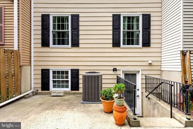 77 DORCHESTER CIR, Marlton, NJ 08053