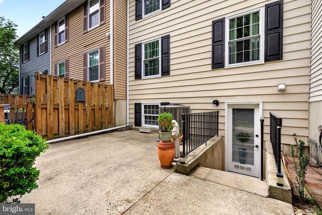 77 DORCHESTER CIR, Marlton, NJ 08053