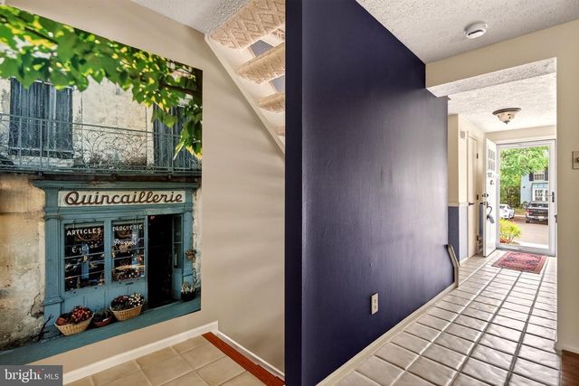 77 DORCHESTER CIR, Marlton, NJ 08053