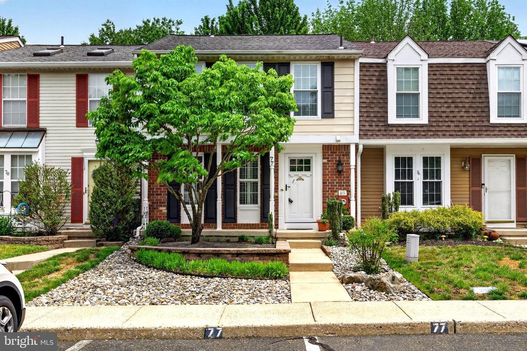 77 DORCHESTER CIR, Marlton, NJ 08053
