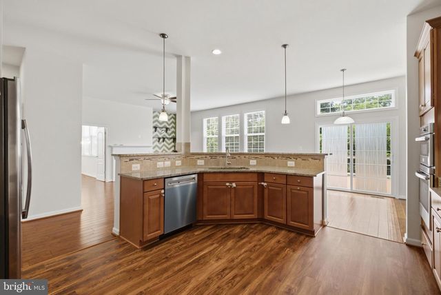 20920 ASHBURN HEIGHTS DR, Ashburn, VA 20148