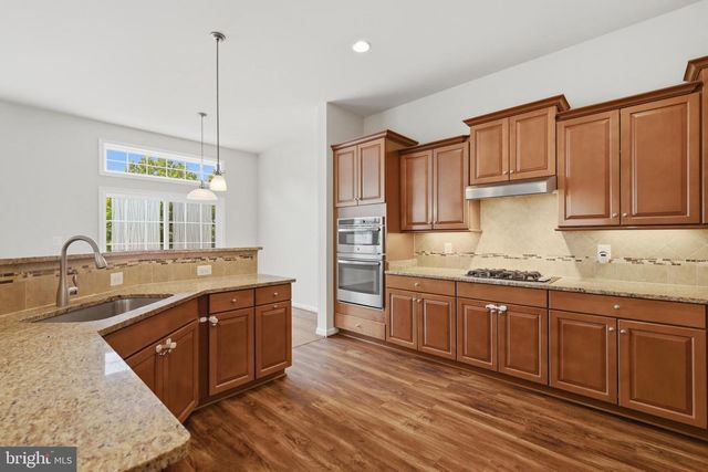 20920 ASHBURN HEIGHTS DR, Ashburn, VA 20148