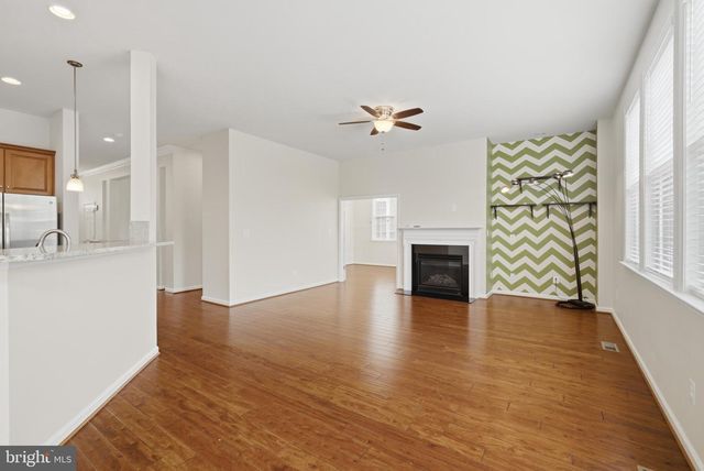 20920 ASHBURN HEIGHTS DR, Ashburn, VA 20148