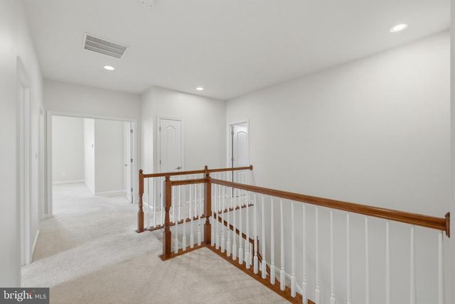 20920 ASHBURN HEIGHTS DR, Ashburn, VA 20148