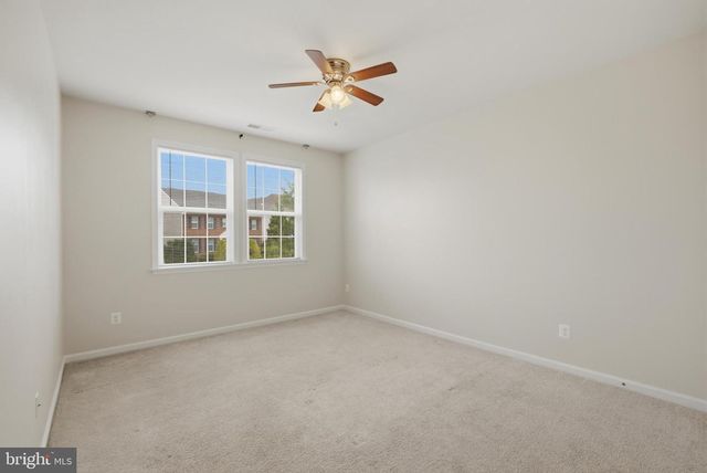 20920 ASHBURN HEIGHTS DR, Ashburn, VA 20148