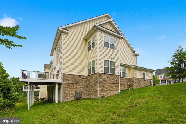20920 ASHBURN HEIGHTS DR, Ashburn, VA 20148