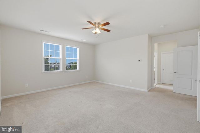20920 ASHBURN HEIGHTS DR, Ashburn, VA 20148