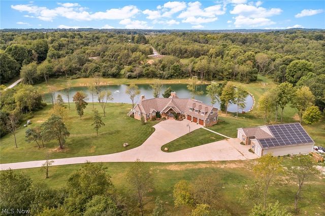 2197 S Medina Line Road, Wadsworth, OH 44281