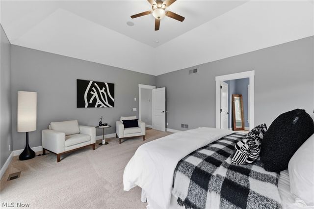 2197 S Medina Line Road, Wadsworth, OH 44281