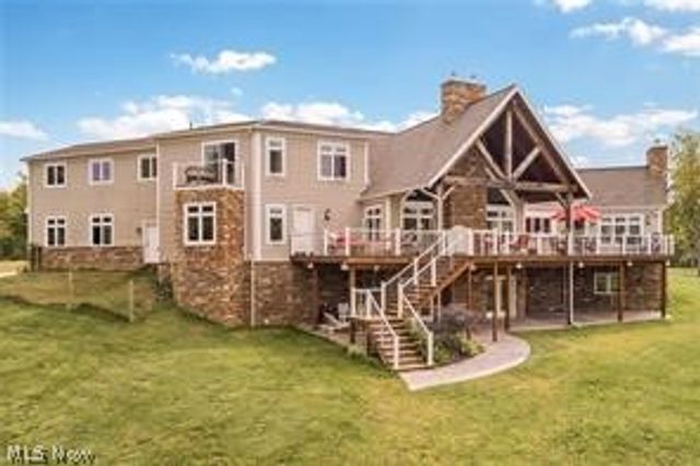 2197 S Medina Line Road, Wadsworth, OH 44281