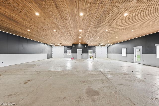 2197 S Medina Line Road, Wadsworth, OH 44281