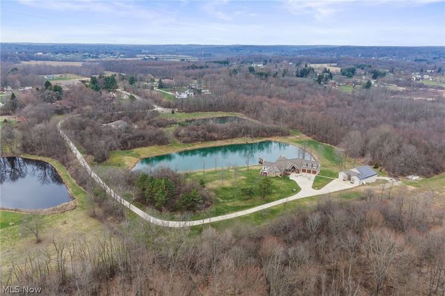 2197 S Medina Line Road, Wadsworth, OH 44281