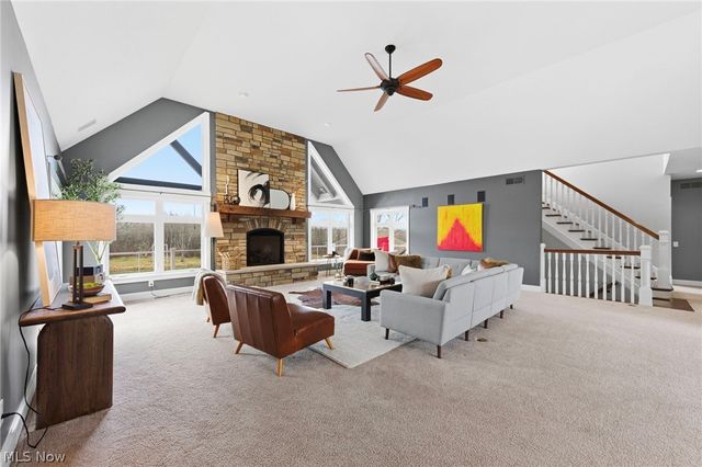 2197 S Medina Line Road, Wadsworth, OH 44281